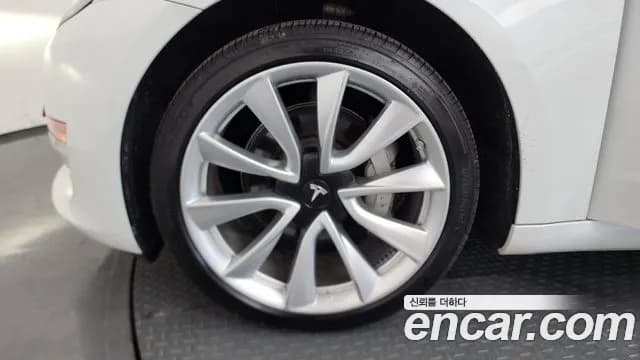 2020 Tesla Model 3 Standard Range Plue RWD Sold VIN 5YJ3E1EA9LF654409 – undercarriage 2020 Tesla Model 3 Standard Range Plue RWD Sold VIN 5YJ3E1EA9LF654409 – undercarriage