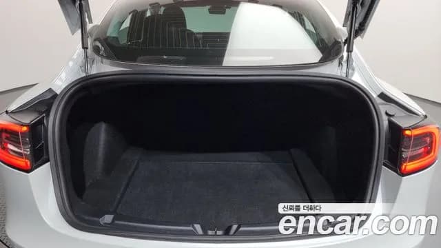 2020 Tesla Model 3 Standard Range Plue RWD Sold VIN 5YJ3E1EAXLF726010 – engine bay 2020 Tesla Model 3 Standard Range Plue RWD Sold VIN 5YJ3E1EAXLF726010 – engine bay