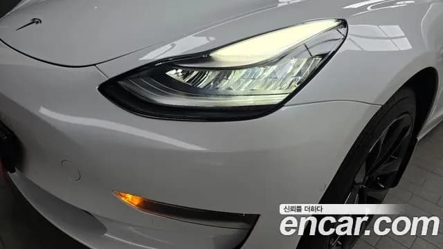 2020 Tesla Model 3 Long Range AWD Sold VIN 5YJ3E1EB0LF695259 – interior seats 2020 Tesla Model 3 Long Range AWD Sold VIN 5YJ3E1EB0LF695259 – interior seats
