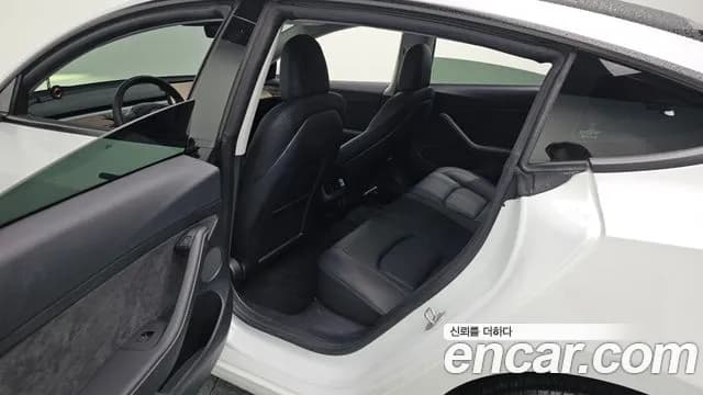 2022 Tesla Model 3 Long Range AWD Sold VIN 5YJ3E1EB1NF377301 – undercarriage 2022 Tesla Model 3 Long Range AWD Sold VIN 5YJ3E1EB1NF377301 – undercarriage