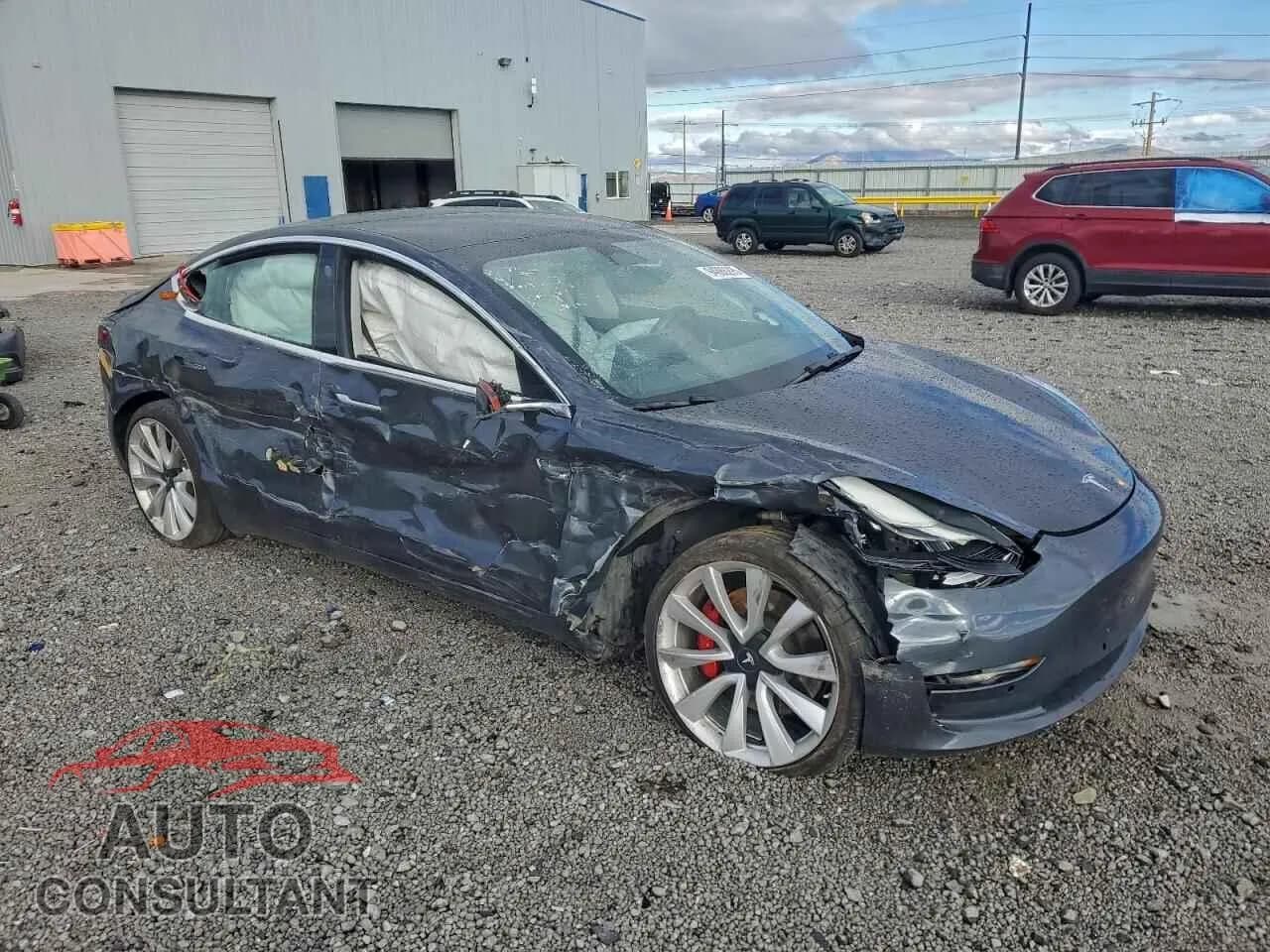 2018 TESLA MODEL 3 Damaged VIN 5YJ3E1EB2JF056264 – dashboard 2018 TESLA MODEL 3 Damaged VIN 5YJ3E1EB2JF056264 – dashboard