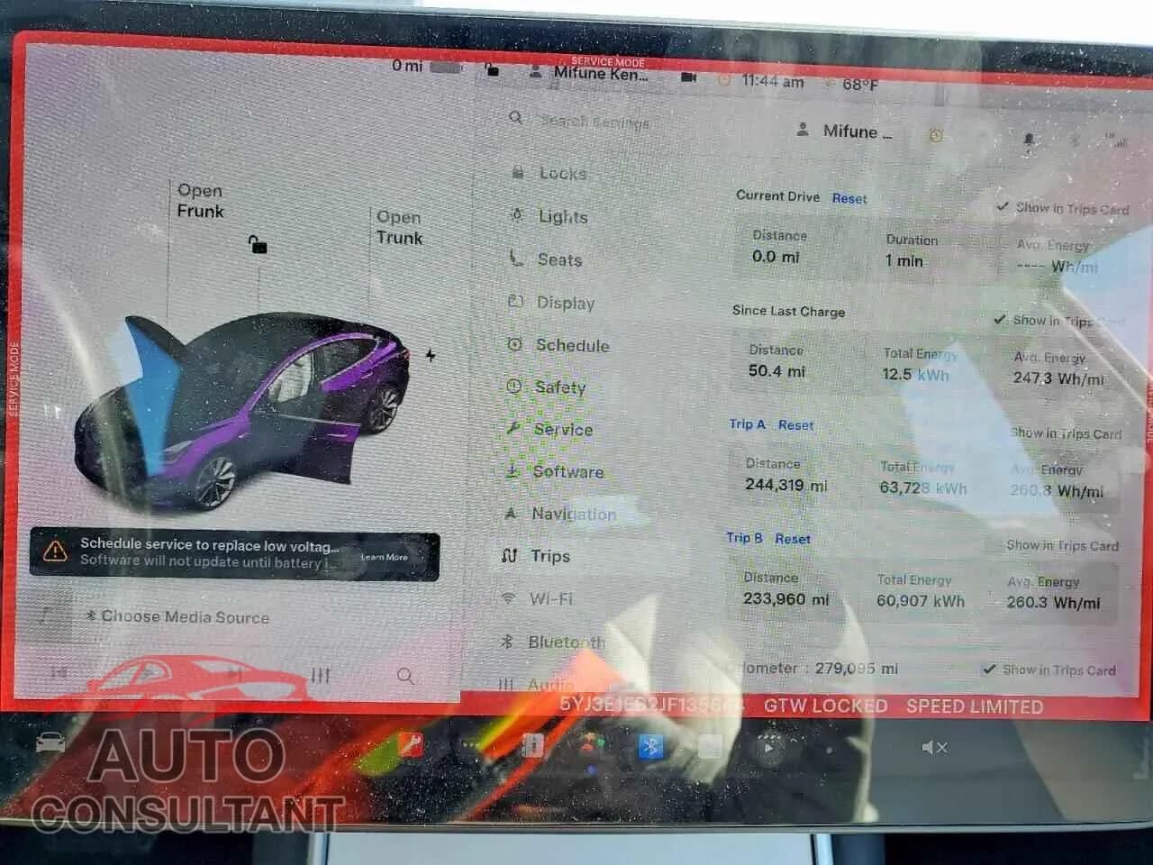 2018 TESLA MODEL 3 Damaged VIN 5YJ3E1EB2JF135644 – trunk area 2018 TESLA MODEL 3 Damaged VIN 5YJ3E1EB2JF135644 – trunk area