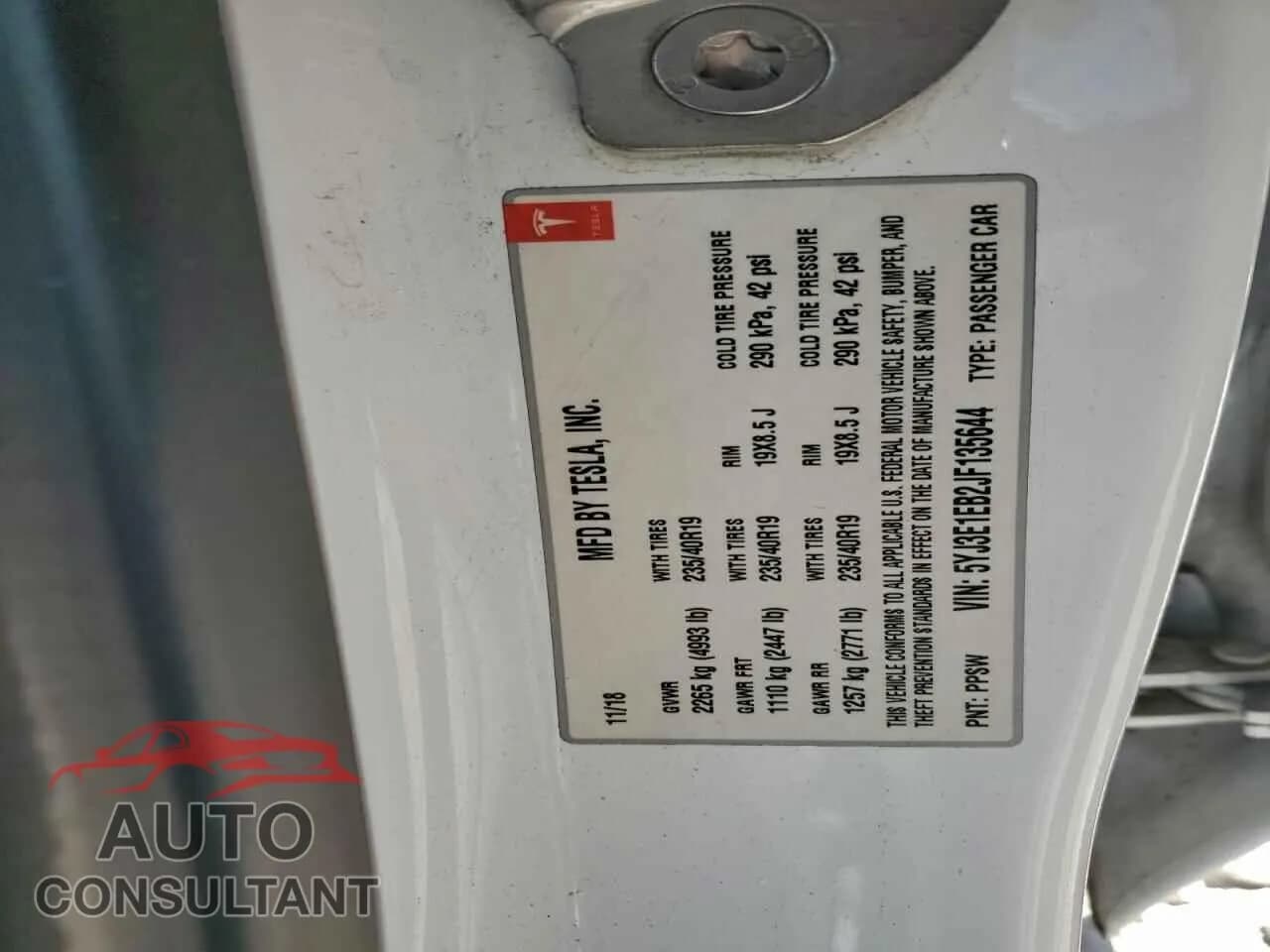 2018 TESLA MODEL 3 Damaged VIN 5YJ3E1EB2JF135644 – photo 12 2018 TESLA MODEL 3 Damaged VIN 5YJ3E1EB2JF135644 – photo 12