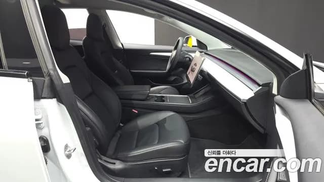 2022 Tesla Model 3 Long Range AWD Sold VIN 5YJ3E1EB2NF228041 – exterior detail 2022 Tesla Model 3 Long Range AWD Sold VIN 5YJ3E1EB2NF228041 – exterior detail