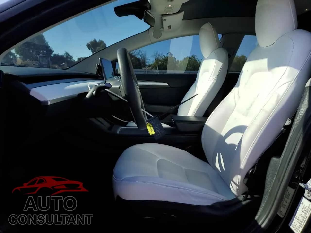 2022 TESLA MODEL 3 Damaged VIN 5YJ3E1EB5NF354961 – exterior detail 2022 TESLA MODEL 3 Damaged VIN 5YJ3E1EB5NF354961 – exterior detail