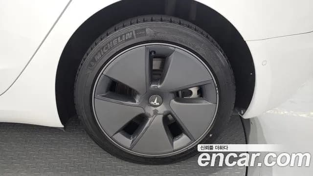 2022 Tesla Model 3 Long Range AWD Sold VIN 5YJ3E1EB7NF149707 – exterior detail 2022 Tesla Model 3 Long Range AWD Sold VIN 5YJ3E1EB7NF149707 – exterior detail