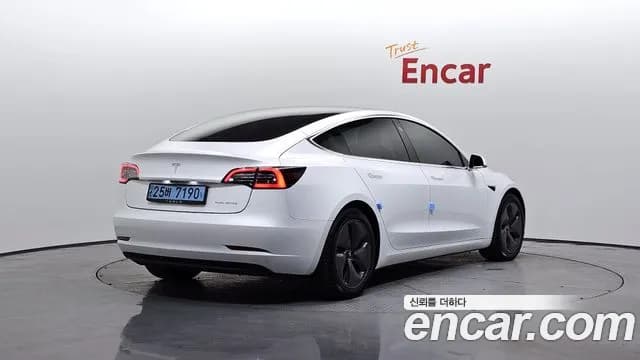 2020 Tesla Model 3 Long Range AWD Sold VIN 5YJ3E1EB9LF774252 – trunk area 2020 Tesla Model 3 Long Range AWD Sold VIN 5YJ3E1EB9LF774252 – trunk area