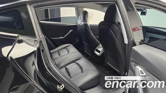 2021 Tesla Model 3 Performance AWD Sold VIN 5YJ3E1EC4MF912077 – exterior detail 2021 Tesla Model 3 Performance AWD Sold VIN 5YJ3E1EC4MF912077 – exterior detail