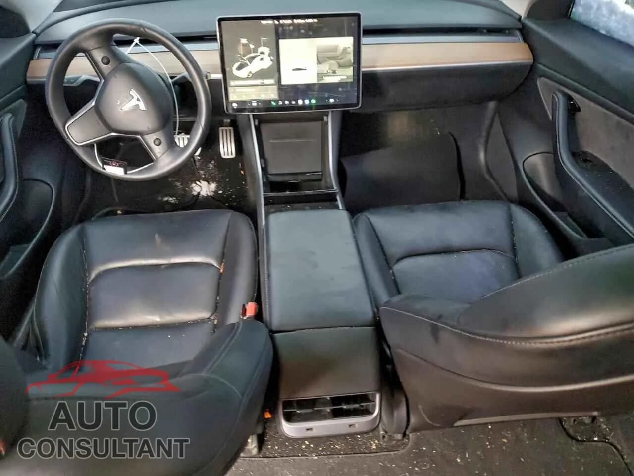 2020 TESLA MODEL 3 Damaged VIN 5YJ3E1EC5LF703798 – undercarriage 2020 TESLA MODEL 3 Damaged VIN 5YJ3E1EC5LF703798 – undercarriage