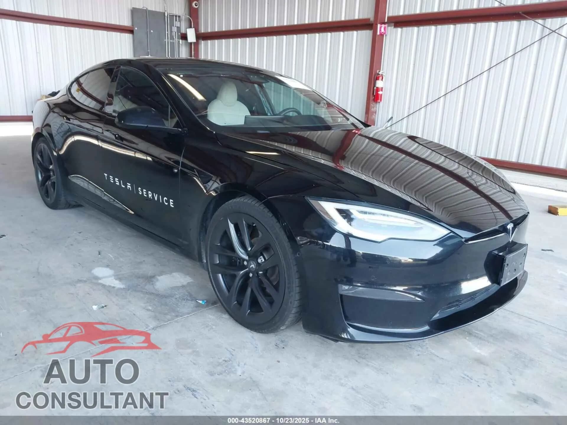 2021 TESLA MODEL S Damaged VIN 5YJSA1E5XMF428293 – front exterior 2021 TESLA MODEL S Damaged VIN 5YJSA1E5XMF428293 – front exterior