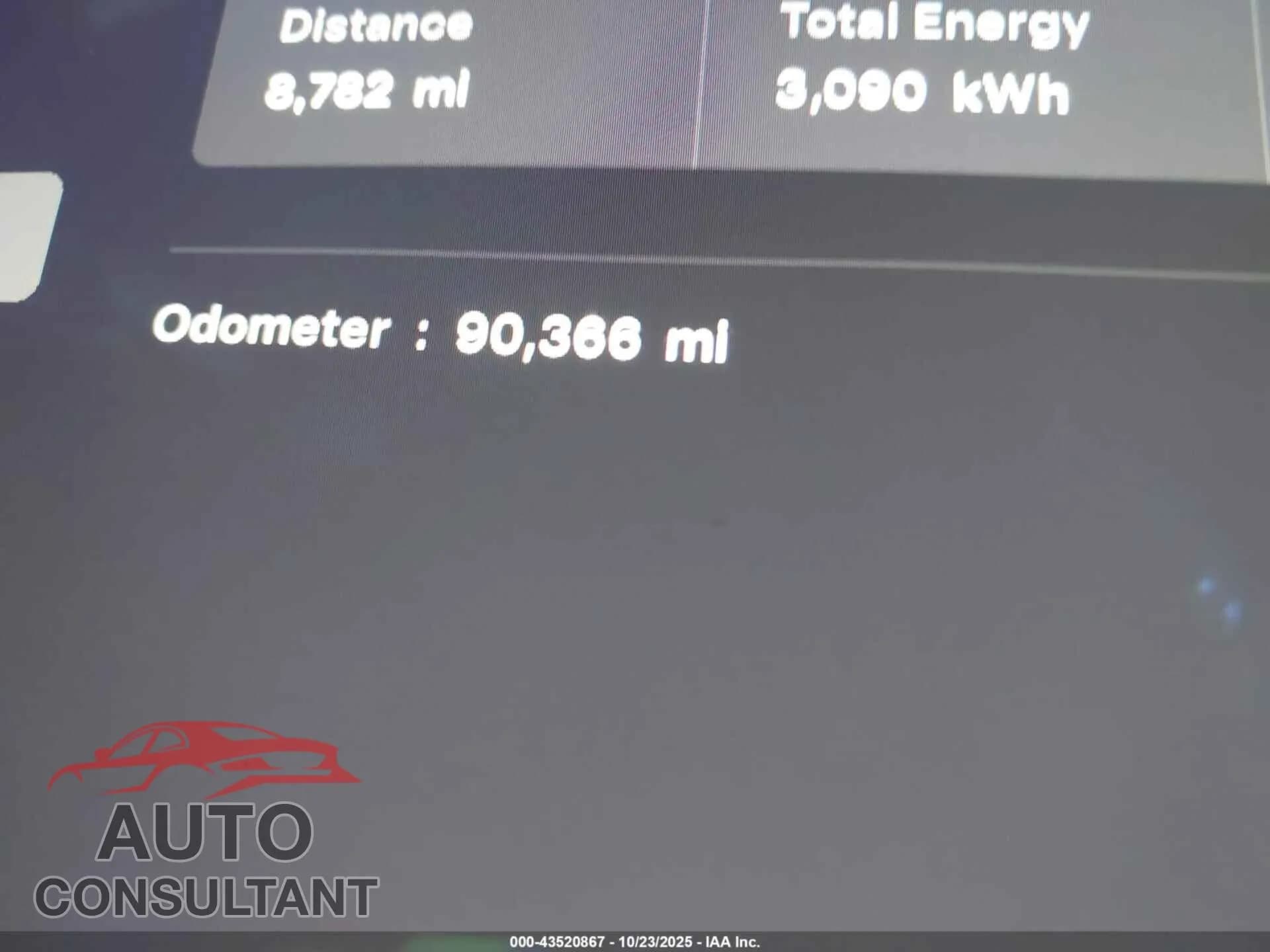 2021 TESLA MODEL S Damaged VIN 5YJSA1E5XMF428293 – photo 14 2021 TESLA MODEL S Damaged VIN 5YJSA1E5XMF428293 – photo 14