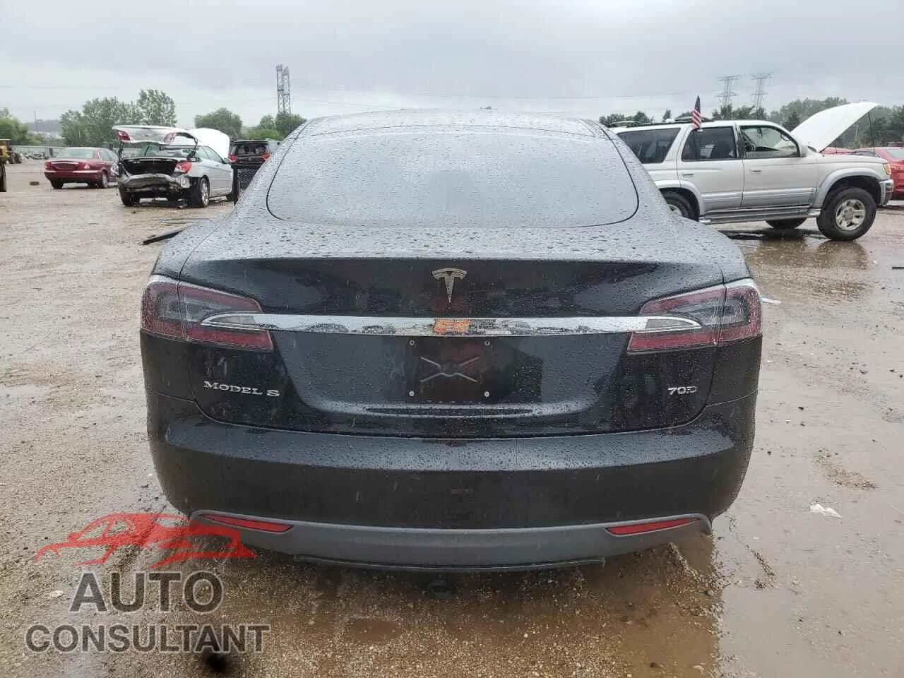 2015 TESLA MODEL S Damaged VIN 5YJSA1S23FF088028 – engine bay 2015 TESLA MODEL S Damaged VIN 5YJSA1S23FF088028 – engine bay