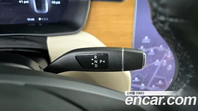 2019 Tesla Model X 100D Sold VIN 5YJXCAE20KF160809 – interior seats 2019 Tesla Model X 100D Sold VIN 5YJXCAE20KF160809 – interior seats