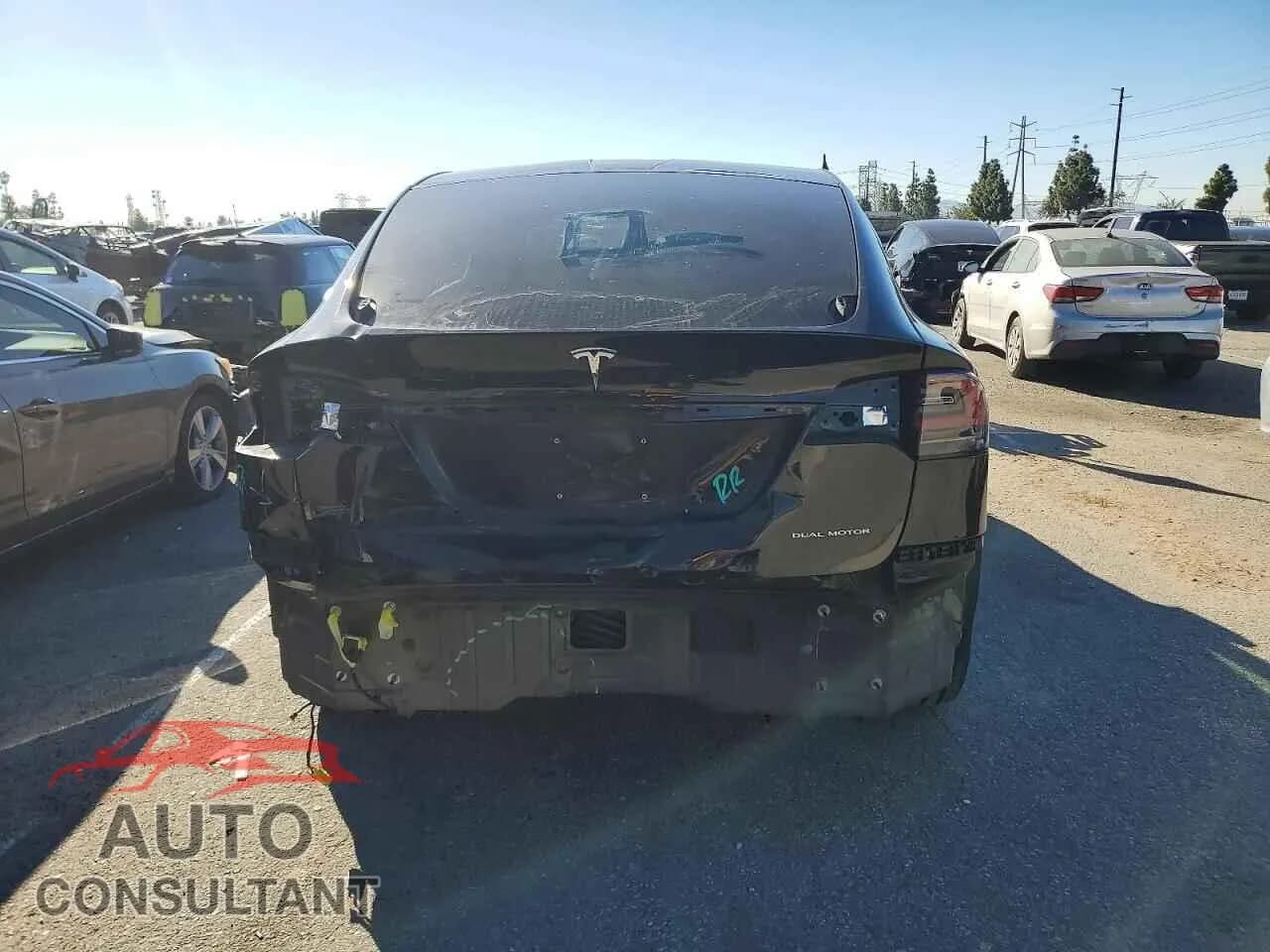 2020 TESLA MODEL X Damaged VIN 5YJXCAE27LF261525 – engine bay 2020 TESLA MODEL X Damaged VIN 5YJXCAE27LF261525 – engine bay