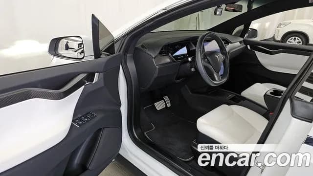 2020 Tesla Model X Performance Sold VIN 5YJXCDE4XLF287345 – interior seats 2020 Tesla Model X Performance Sold VIN 5YJXCDE4XLF287345 – interior seats