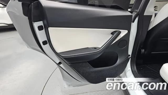 2021 Tesla Model Y Standard Range RWD Sold VIN 5YJYGDED111111111 – photo 36 2021 Tesla Model Y Standard Range RWD Sold VIN 5YJYGDED111111111 – photo 36