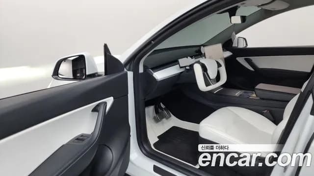 2021 Tesla Model Y Standard Range RWD Sold VIN 5YJYGDED6MF172011 – front exterior 2021 Tesla Model Y Standard Range RWD Sold VIN 5YJYGDED6MF172011 – front exterior