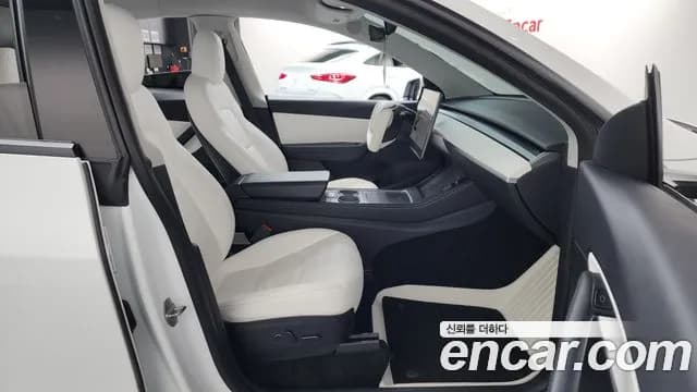 2021 Tesla Model Y Standard Range RWD Sold VIN 5YJYGDED6MF172011 – exterior detail 2021 Tesla Model Y Standard Range RWD Sold VIN 5YJYGDED6MF172011 – exterior detail