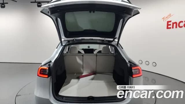 2021 Tesla Model Y Standard Range RWD Sold VIN 5YJYGDED6MF172011 – photo 12 2021 Tesla Model Y Standard Range RWD Sold VIN 5YJYGDED6MF172011 – photo 12