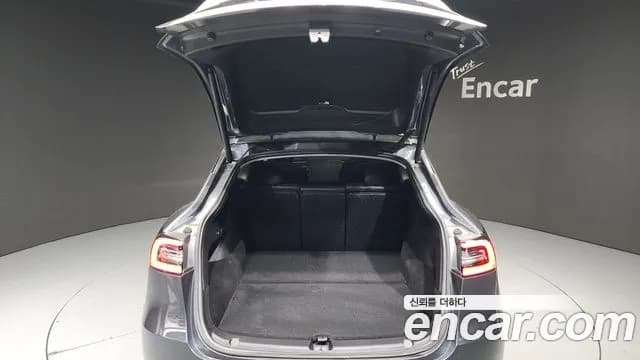 2021 Tesla Model Y Standard Range RWD Sold VIN 5YJYGDED6MF173949 – engine bay 2021 Tesla Model Y Standard Range RWD Sold VIN 5YJYGDED6MF173949 – engine bay