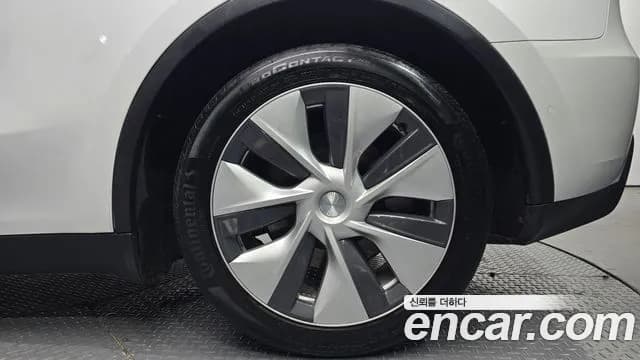 2021 Tesla Model Y Standard Range RWD Sold VIN 5YJYGDED8MF239210 – rear exterior 2021 Tesla Model Y Standard Range RWD Sold VIN 5YJYGDED8MF239210 – rear exterior