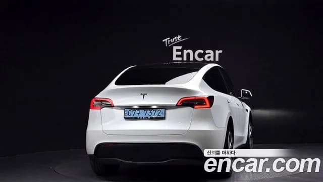 2021 Tesla Model Y Standard Range RWD Sold VIN 5YJYGDED8MF239255 – side profile 2021 Tesla Model Y Standard Range RWD Sold VIN 5YJYGDED8MF239255 – side profile