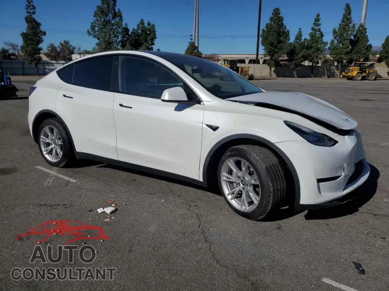 2021 TESLA MODEL Y Damaged VIN 5YJYGDEE0MF303765 – dashboard 2021 TESLA MODEL Y Damaged VIN 5YJYGDEE0MF303765 – dashboard
