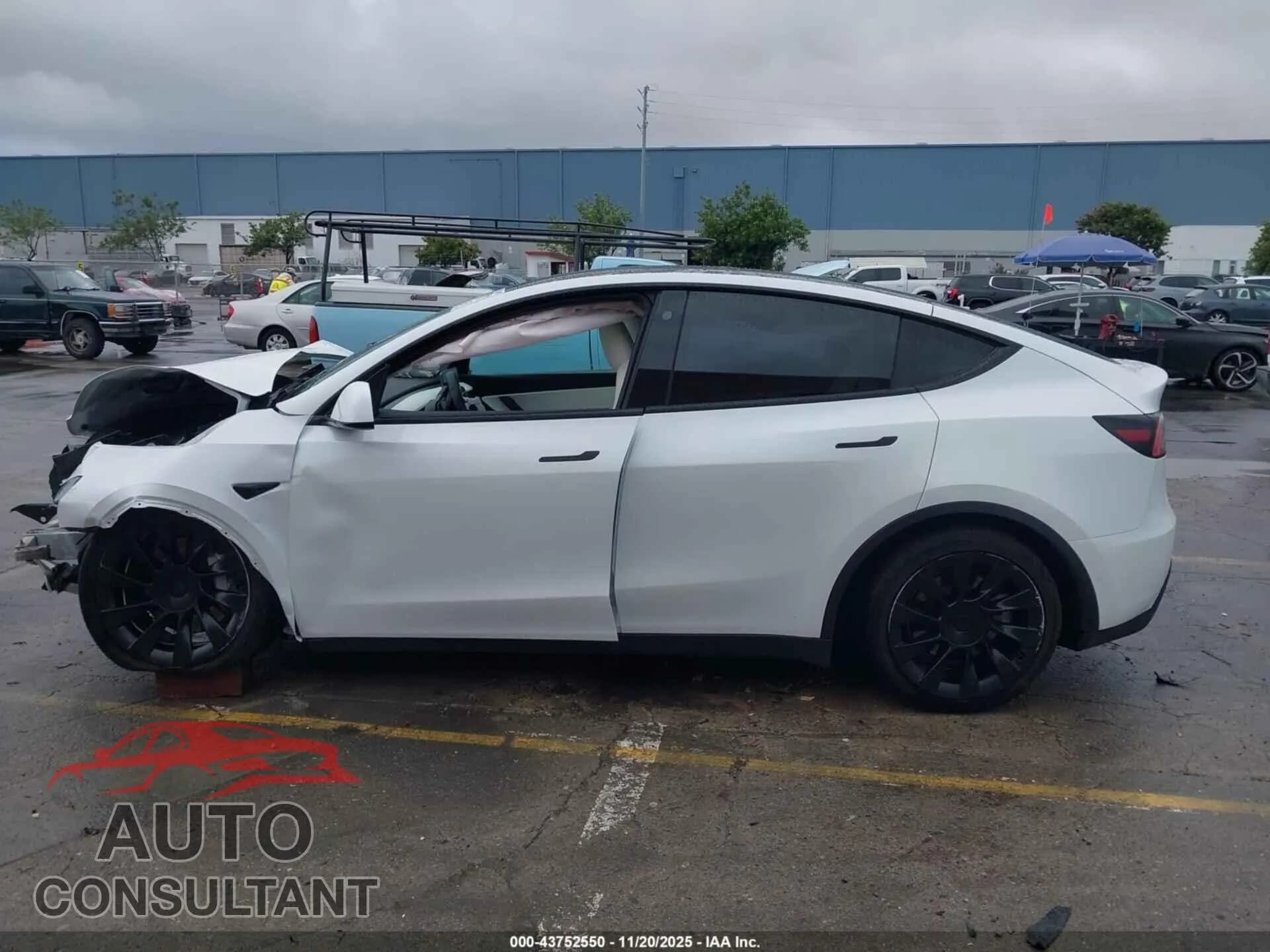 2021 TESLA MODEL Y Damaged VIN 5YJYGDEE4MF081036 – photo 14 2021 TESLA MODEL Y Damaged VIN 5YJYGDEE4MF081036 – photo 14