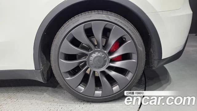 2021 Tesla Model Y Performance AWD Sold VIN 5YJYGDEF3MF285805 – side profile 2021 Tesla Model Y Performance AWD Sold VIN 5YJYGDEF3MF285805 – side profile