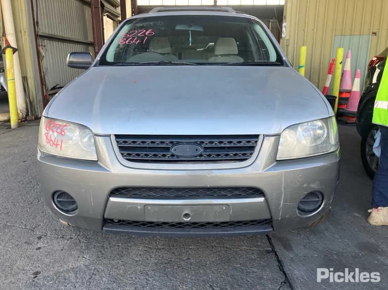 2007 Ford Territory Used VIN 6FPAAAJGAT7P47389 – trunk area 2007 Ford Territory Used VIN 6FPAAAJGAT7P47389 – trunk area