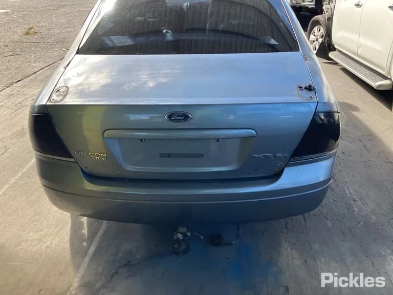2005 Ford Falcon Used VIN 6FPAAAJGSW5J23324 – rear exterior 2005 Ford Falcon Used VIN 6FPAAAJGSW5J23324 – rear exterior