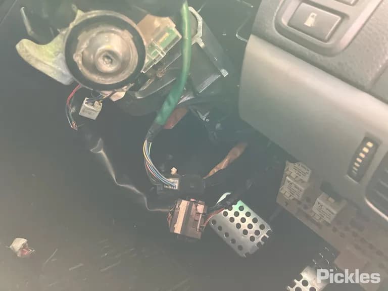 2005 Ford Falcon Used VIN 6FPAAAJGSW5J23324 – exterior detail 2005 Ford Falcon Used VIN 6FPAAAJGSW5J23324 – exterior detail