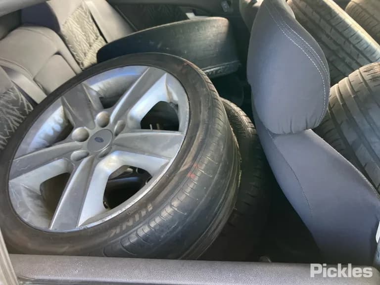 2005 Ford Falcon Used VIN 6FPAAAJGSW5J23324 – photo 18 2005 Ford Falcon Used VIN 6FPAAAJGSW5J23324 – photo 18