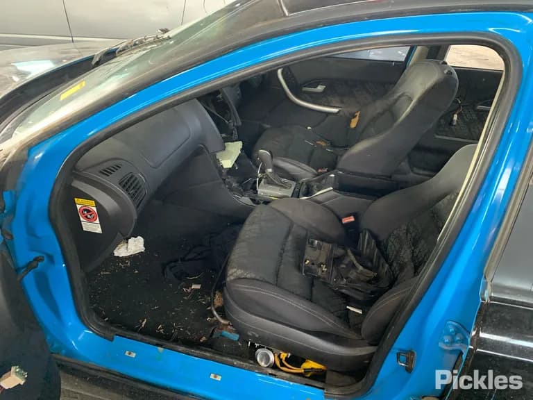2006 Ford Falcon Used VIN 6FPAAAJGSW6J83374 – rear exterior 2006 Ford Falcon Used VIN 6FPAAAJGSW6J83374 – rear exterior