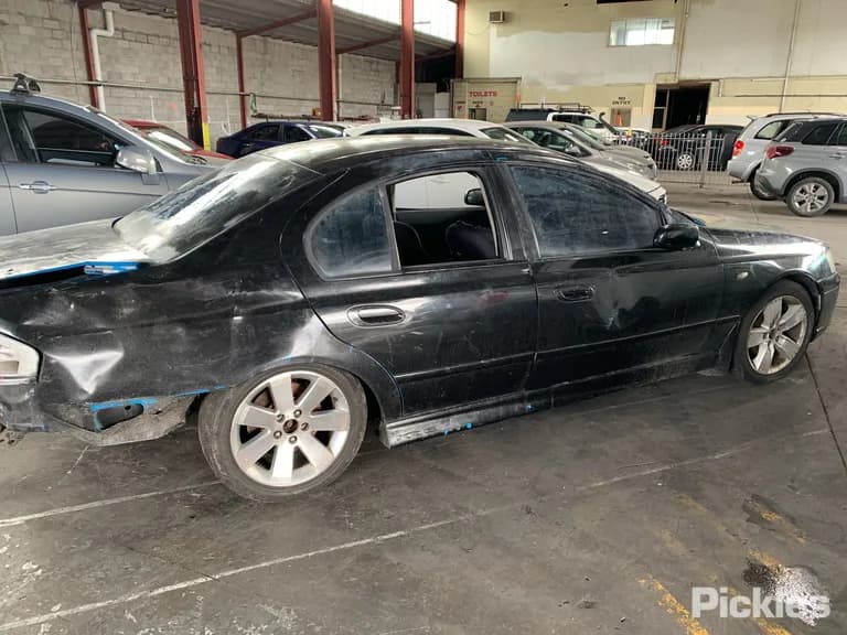 2006 Ford Falcon Used VIN 6FPAAAJGSW6J83374 – exterior detail 2006 Ford Falcon Used VIN 6FPAAAJGSW6J83374 – exterior detail