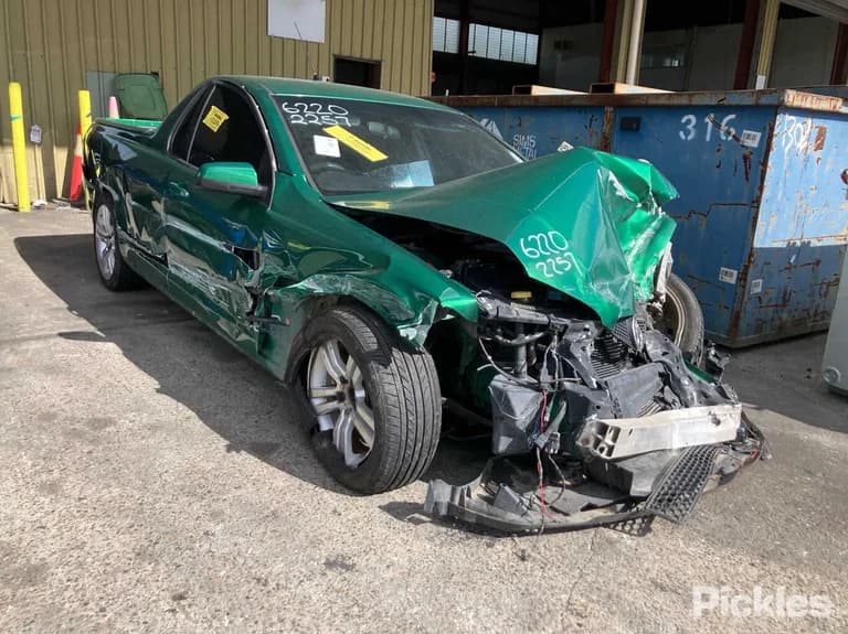 2010 Holden Ute Used VIN 6G1EK4EV6AL432499 – engine bay 2010 Holden Ute Used VIN 6G1EK4EV6AL432499 – engine bay