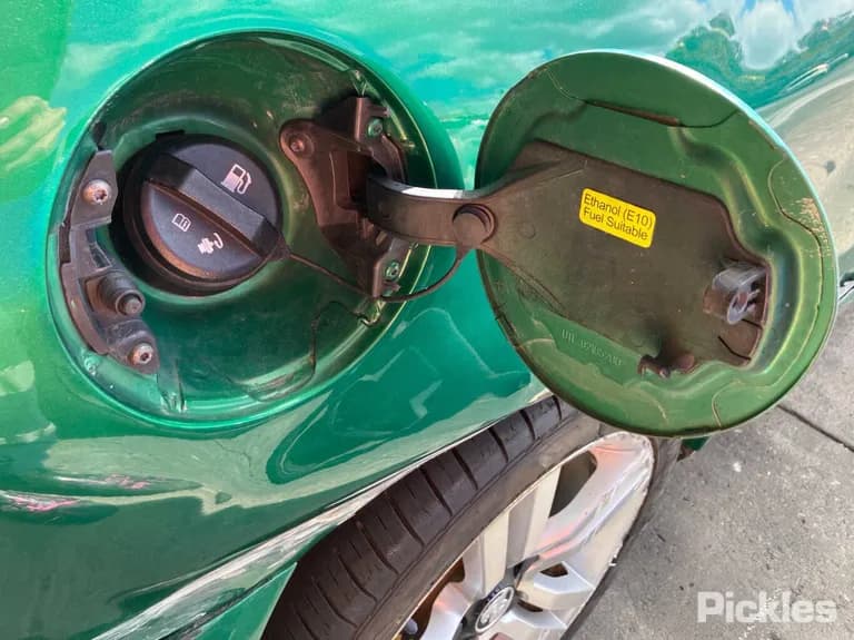 2010 Holden Ute Used VIN 6G1EK4EV6AL432499 – trunk area 2010 Holden Ute Used VIN 6G1EK4EV6AL432499 – trunk area