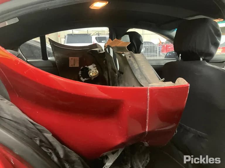 2012 Holden Commodore Used VIN 6G1EK5E31CL636473 – undercarriage 2012 Holden Commodore Used VIN 6G1EK5E31CL636473 – undercarriage