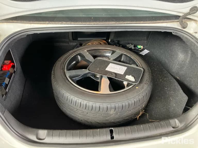 2017 Holden Commodore Used VIN 6G1FB5E37HL317428 – photo 21 2017 Holden Commodore Used VIN 6G1FB5E37HL317428 – photo 21