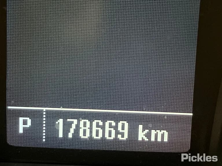 2017 Holden Commodore Used VIN 6G1FB5E37HL317428 – photo 23 2017 Holden Commodore Used VIN 6G1FB5E37HL317428 – photo 23