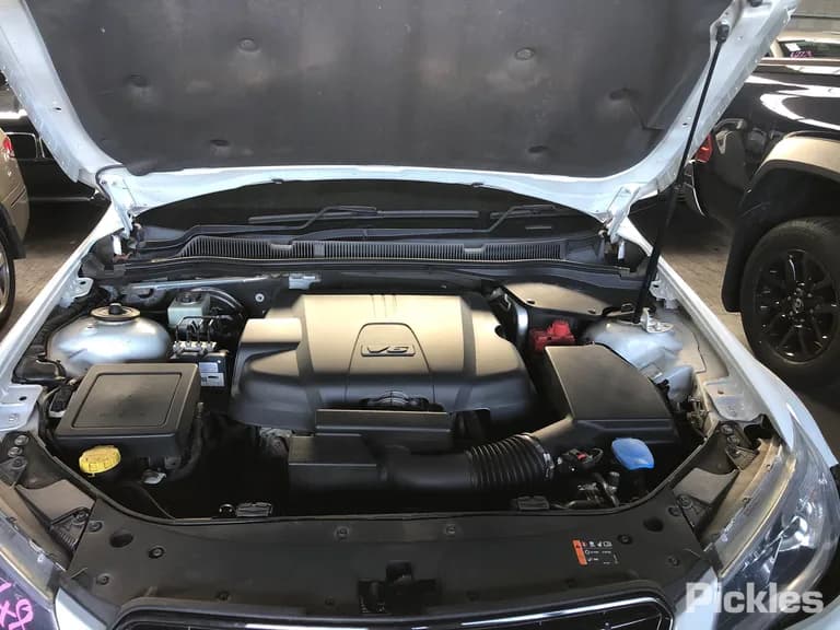 2013 Holden Commodore Used VIN 6G1FB5E3XEL908171 – rear exterior 2013 Holden Commodore Used VIN 6G1FB5E3XEL908171 – rear exterior