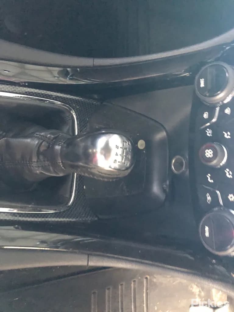 2013 Holden Commodore Used VIN 6G1FB5E3XEL908171 – photo 16 2013 Holden Commodore Used VIN 6G1FB5E3XEL908171 – photo 16