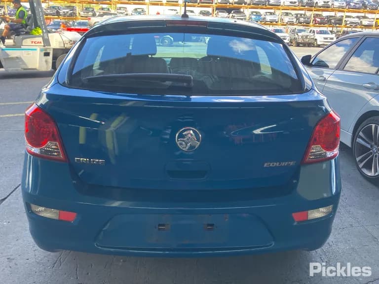 2014 Holden Cruze Used VIN 6G1PD6EM1EL011060 – photo 11 2014 Holden Cruze Used VIN 6G1PD6EM1EL011060 – photo 11