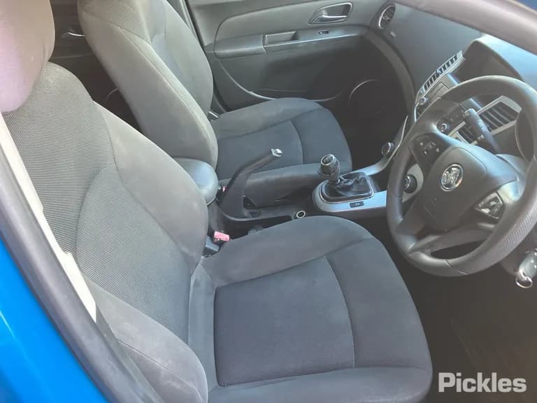 2014 Holden Cruze Used VIN 6G1PD6EM1EL011060 – photo 14 2014 Holden Cruze Used VIN 6G1PD6EM1EL011060 – photo 14