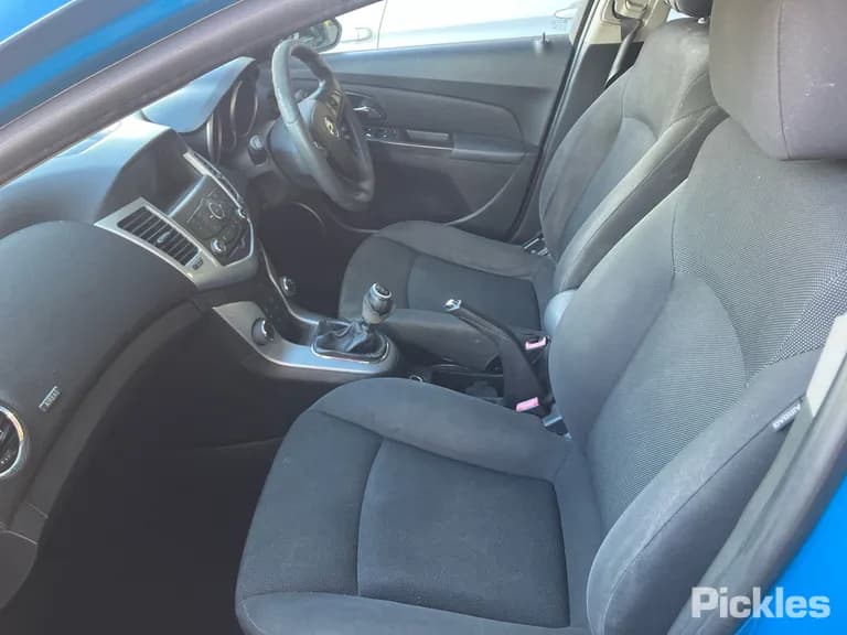 2014 Holden Cruze Used VIN 6G1PD6EM1EL011060 – photo 23 2014 Holden Cruze Used VIN 6G1PD6EM1EL011060 – photo 23