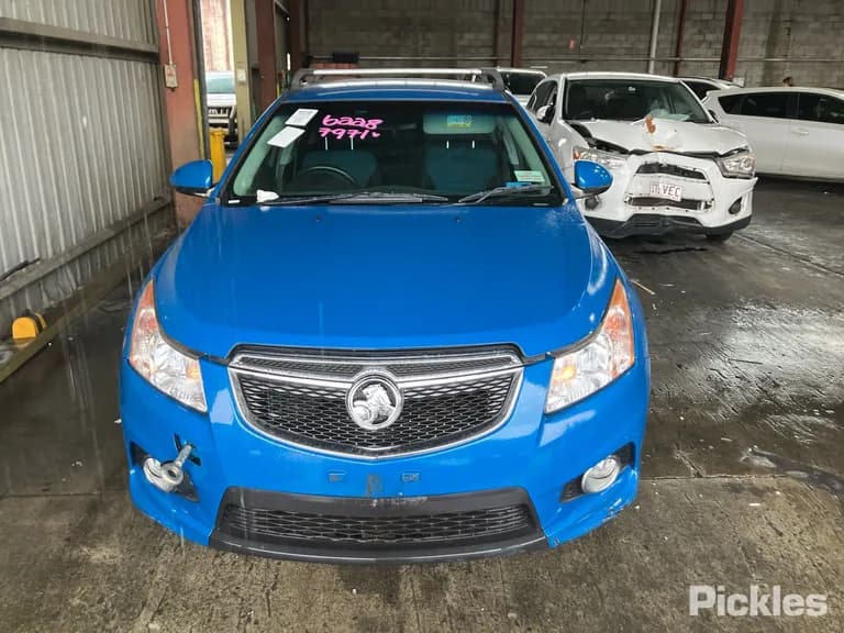 2014 Holden Cruze Used VIN 6G1PE6EN6EL962389 – undercarriage 2014 Holden Cruze Used VIN 6G1PE6EN6EL962389 – undercarriage