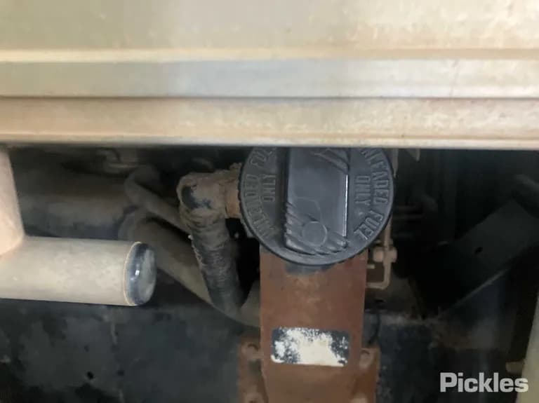 2003 Holden One tonner Used VIN 6G1YK03A83L144766 – rear exterior 2003 Holden One tonner Used VIN 6G1YK03A83L144766 – rear exterior