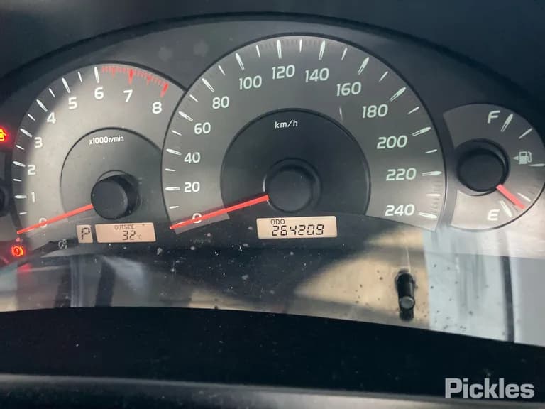 2006 Toyota Camry Used VIN 6T153BK400X006567 – dashboard 2006 Toyota Camry Used VIN 6T153BK400X006567 – dashboard