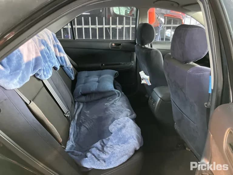 2004 Toyota Camry Used VIN 6T153XK360X303112 – side profile 2004 Toyota Camry Used VIN 6T153XK360X303112 – side profile