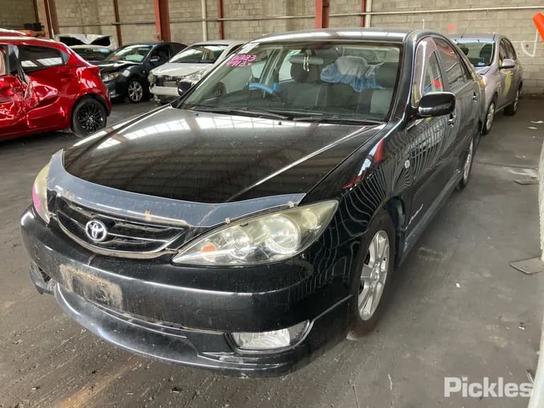 2004 Toyota Camry Used VIN 6T153XK360X303112 – undercarriage 2004 Toyota Camry Used VIN 6T153XK360X303112 – undercarriage